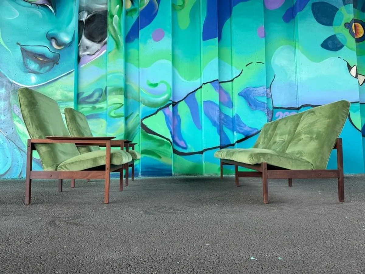 mid century sofa vintage retro - Image 4