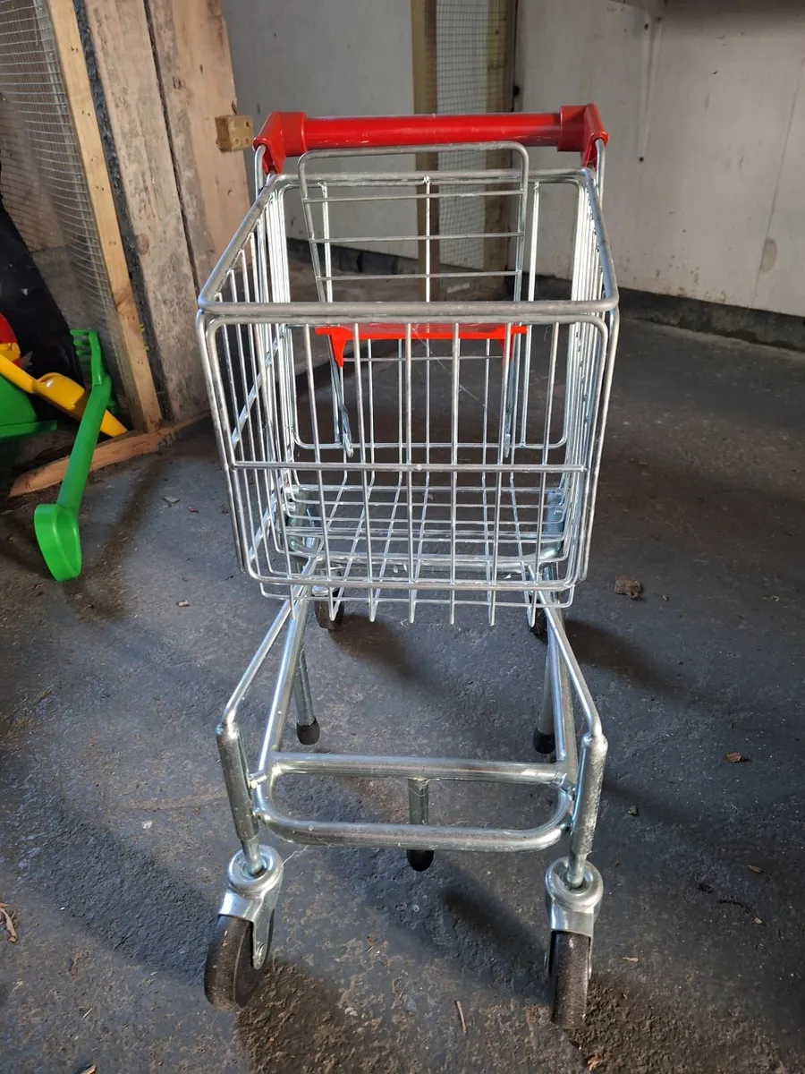 Mellisa & Doug Trolley - Image 3