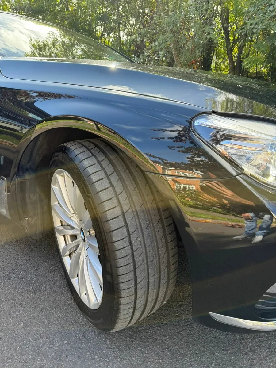 BMW 7-Series 2019 - Top Spec Model - Image 2