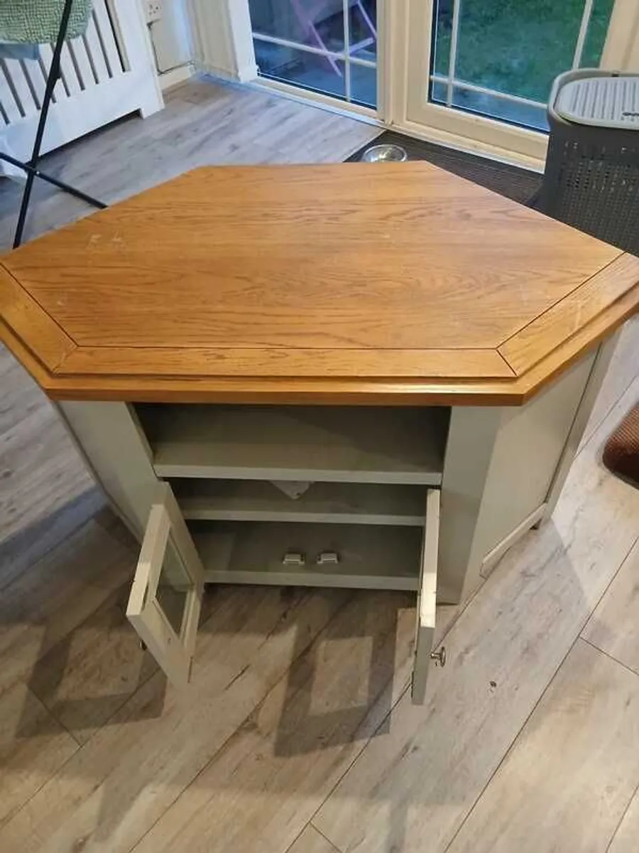TV Cabinet - Image 2