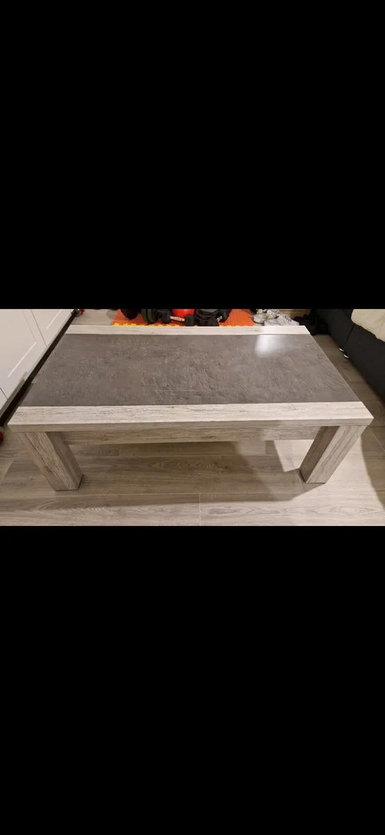 Coffee table - Image 1