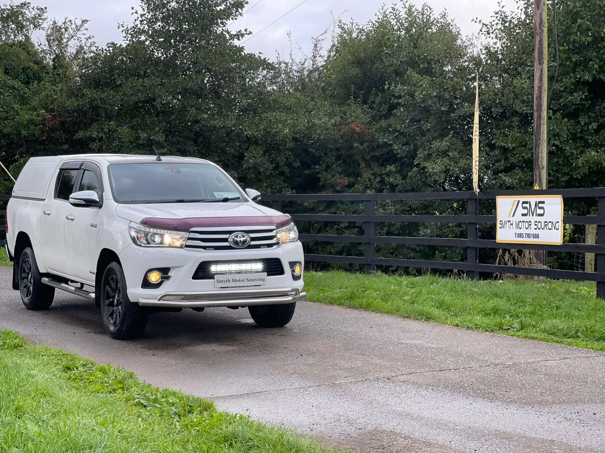 162 Toyota Hilux Invincible Spotless***** - Image 1