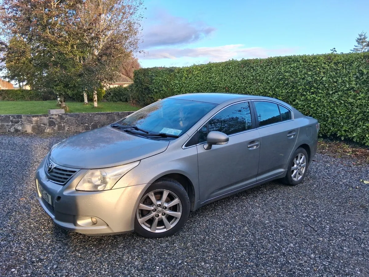 Toyota Avensis 2011 - Image 3