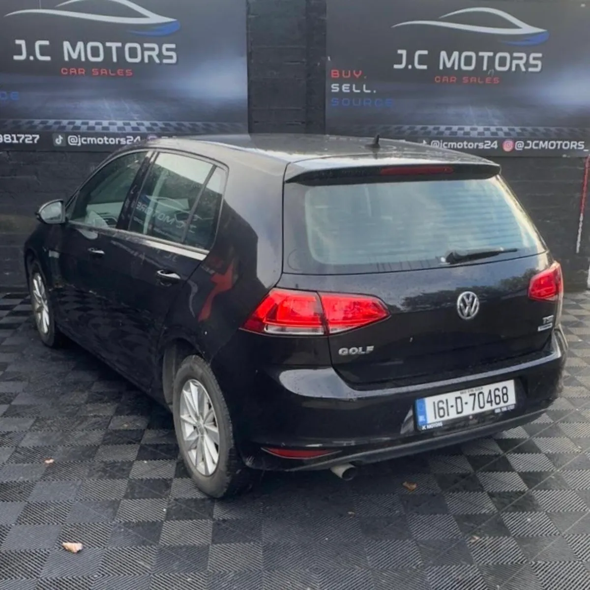 2016 VW Golf (Automatic) - Image 4