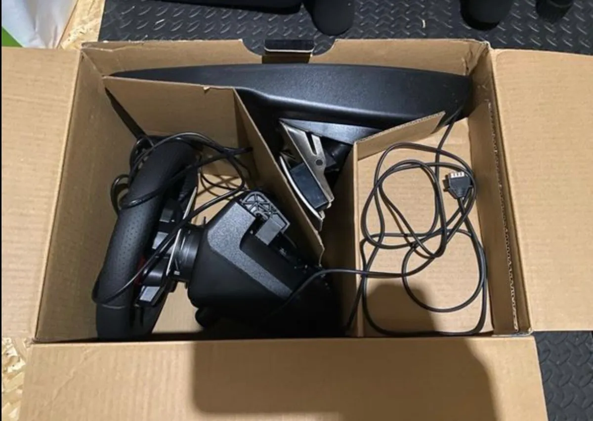 Logitech G29 Racibt Wheel and Pedals - Image 2