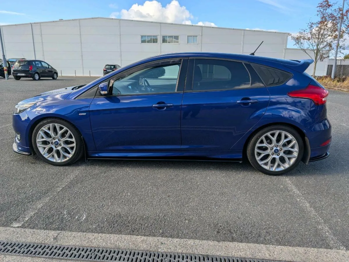 Ford Focus St-Line - Image 2
