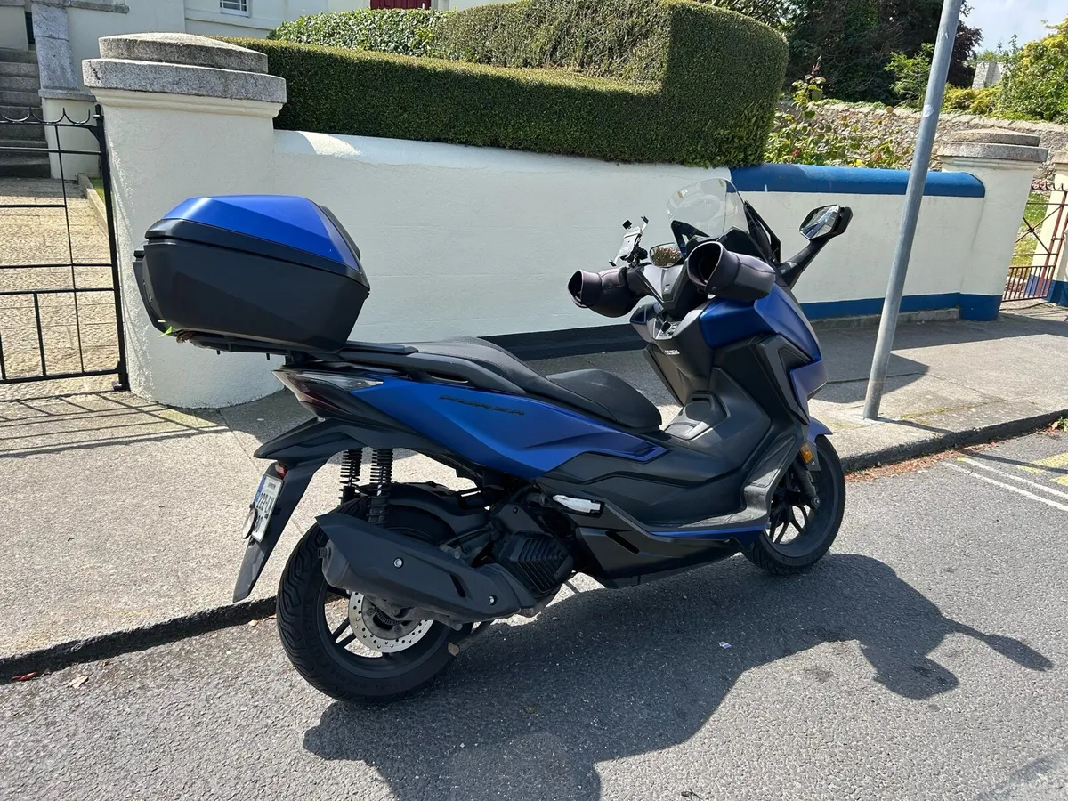 Honda Forza 2022 - Image 4