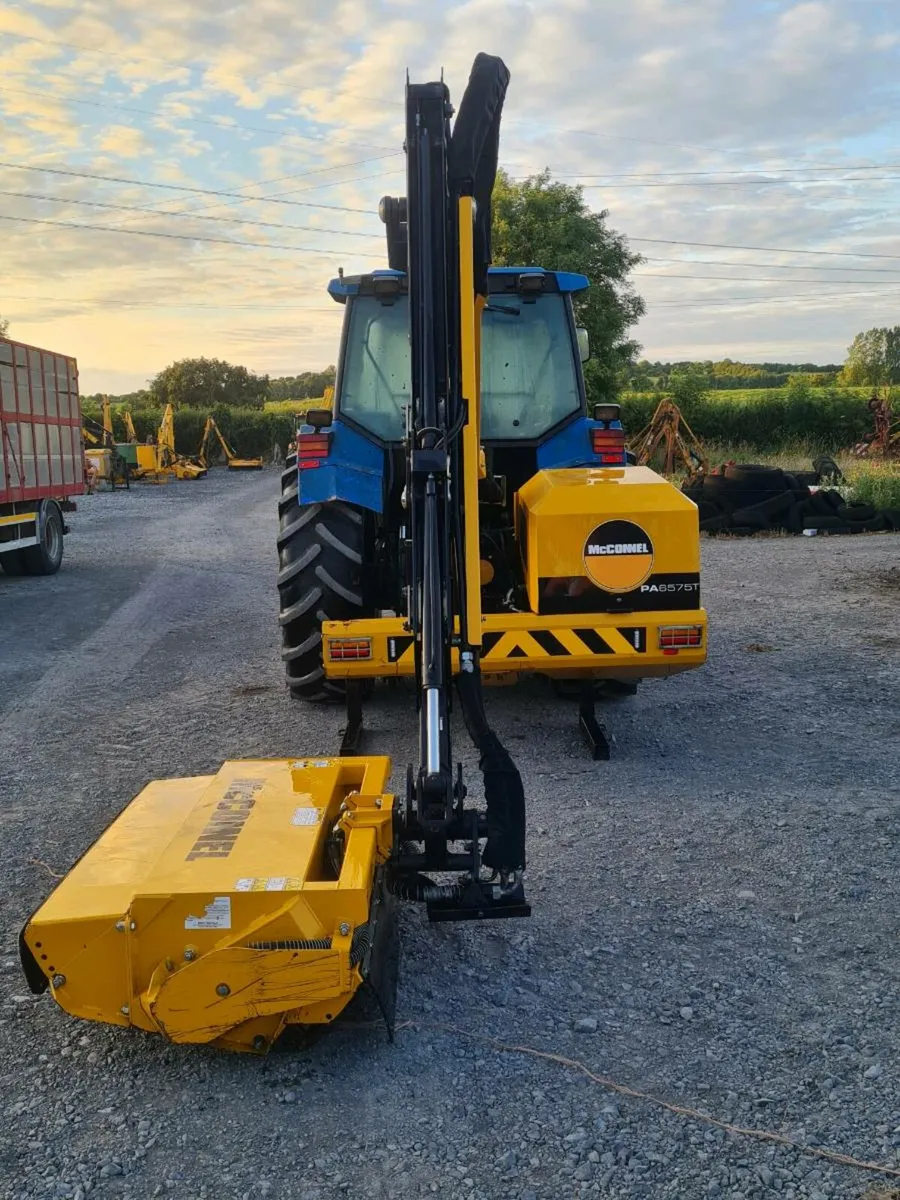 Mcconnel PA6575T Hedgecutter - Image 1