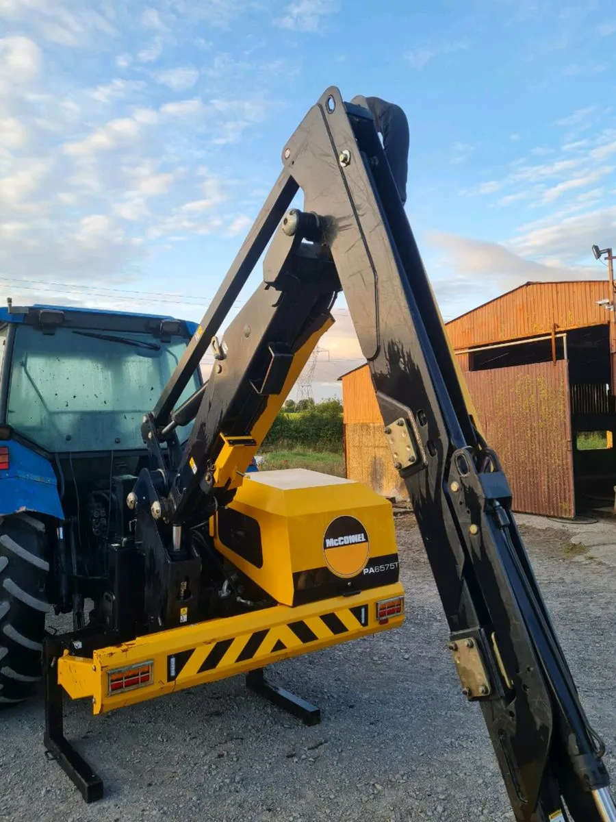 Mcconnel PA6575T Hedgecutter - Image 3