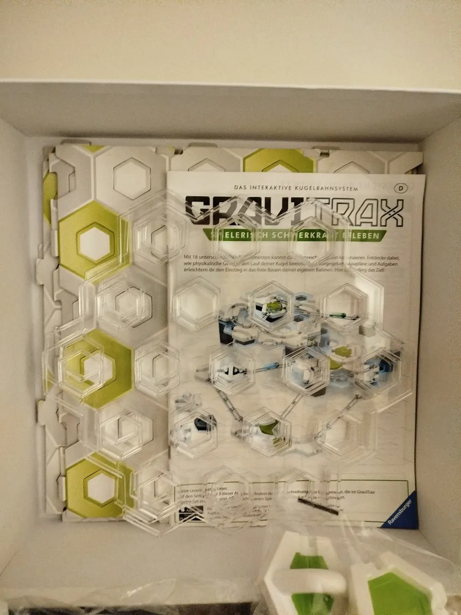 Gravitrax starter kit 8-99 - Image 3