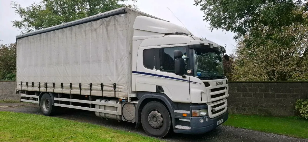 2011 Scania p230 - Image 1