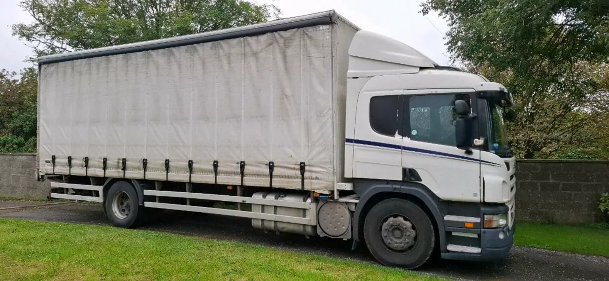 2011 Scania p230 - Image 2