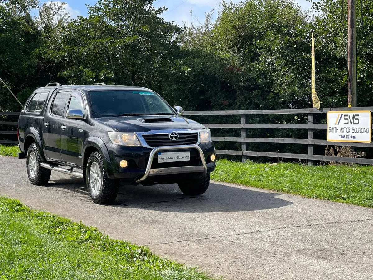 12 Toyota Hilux Invincible 3.0L D4D***** - Image 1