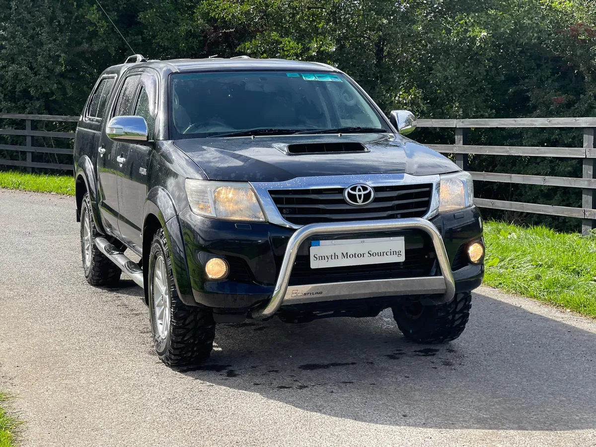 12 Toyota Hilux Invincible 3.0L D4D***** - Image 4
