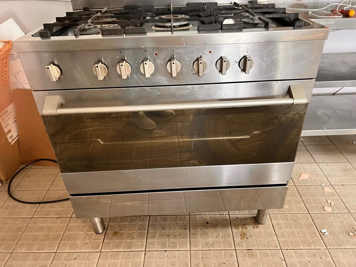 Range cooker - Image 2