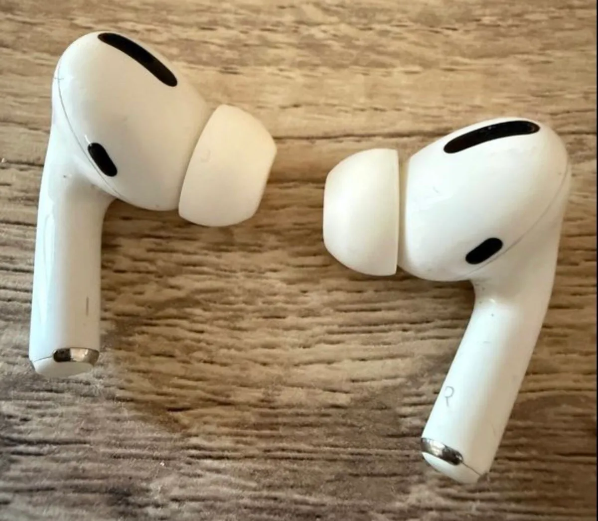 Apple AirPods Pro - Image 3