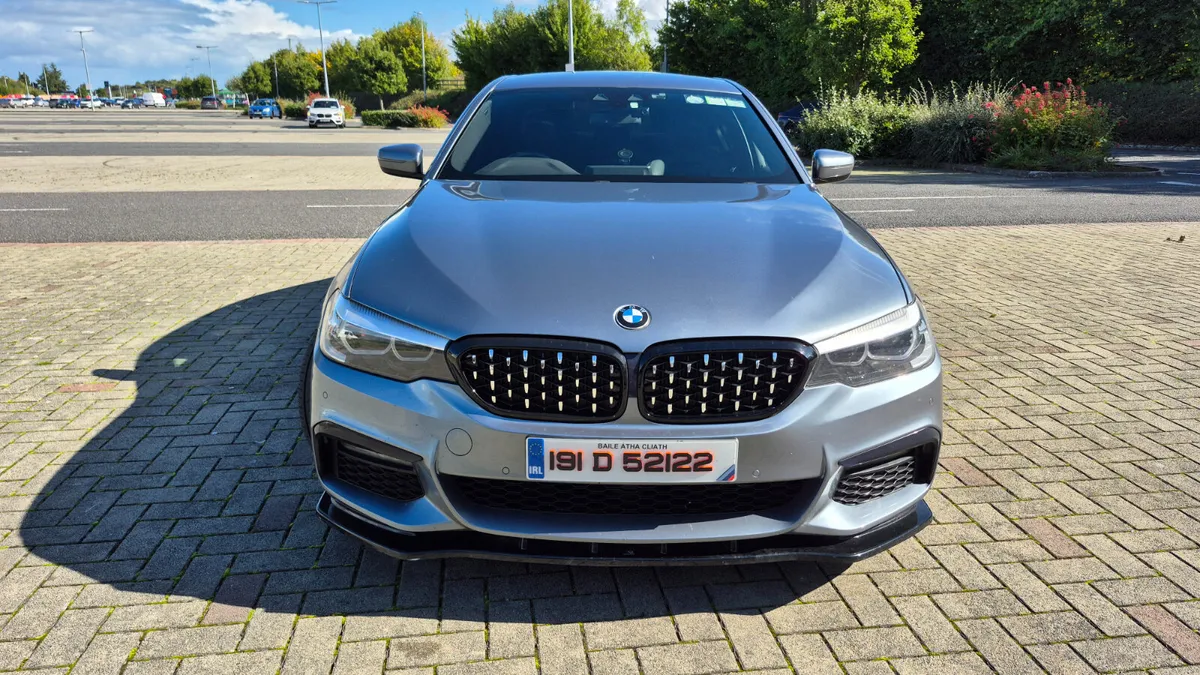 2019 BMW 530E M-SPORT PLUG-IN AUTO - Image 2