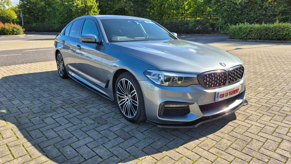2019 BMW 530E M-SPORT PLUG-IN AUTO - Image 3