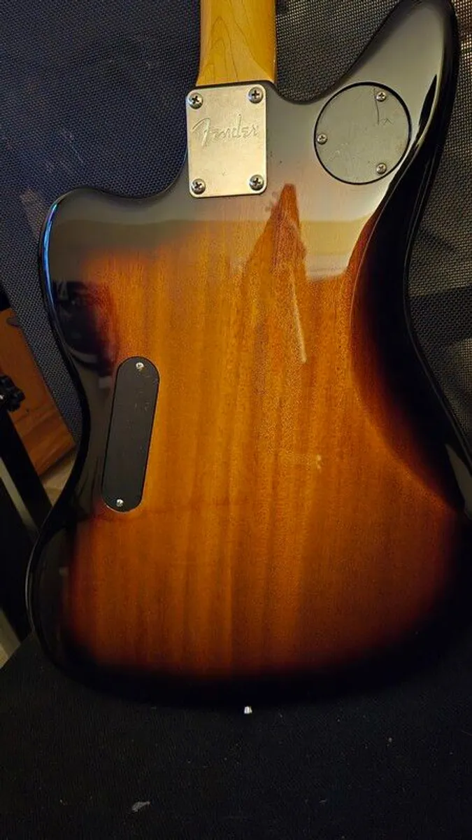 Fender Modern Player Jaguar P90 Chocolate Burst - Image 4