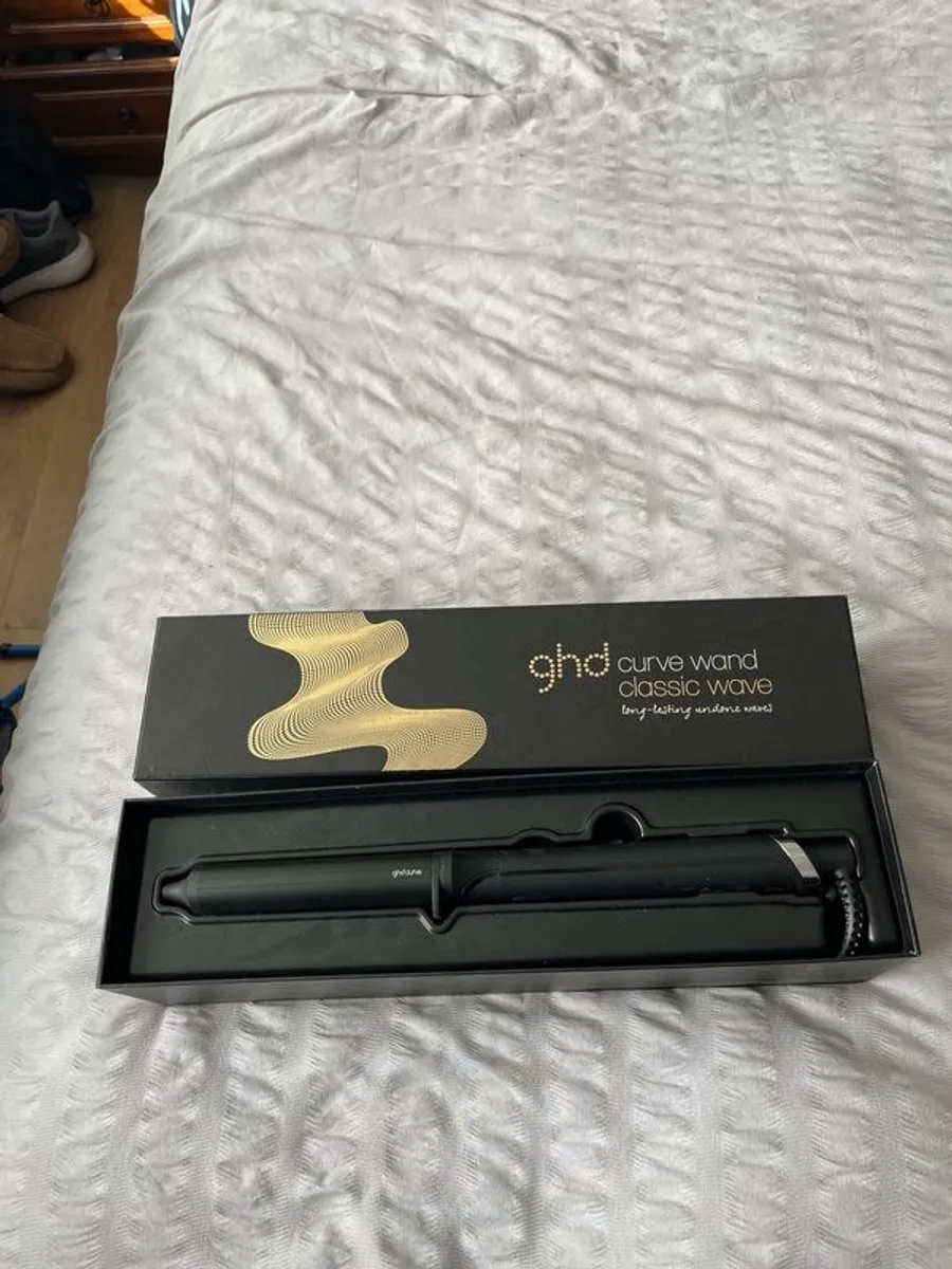 GHD Curve Wand - Image 1
