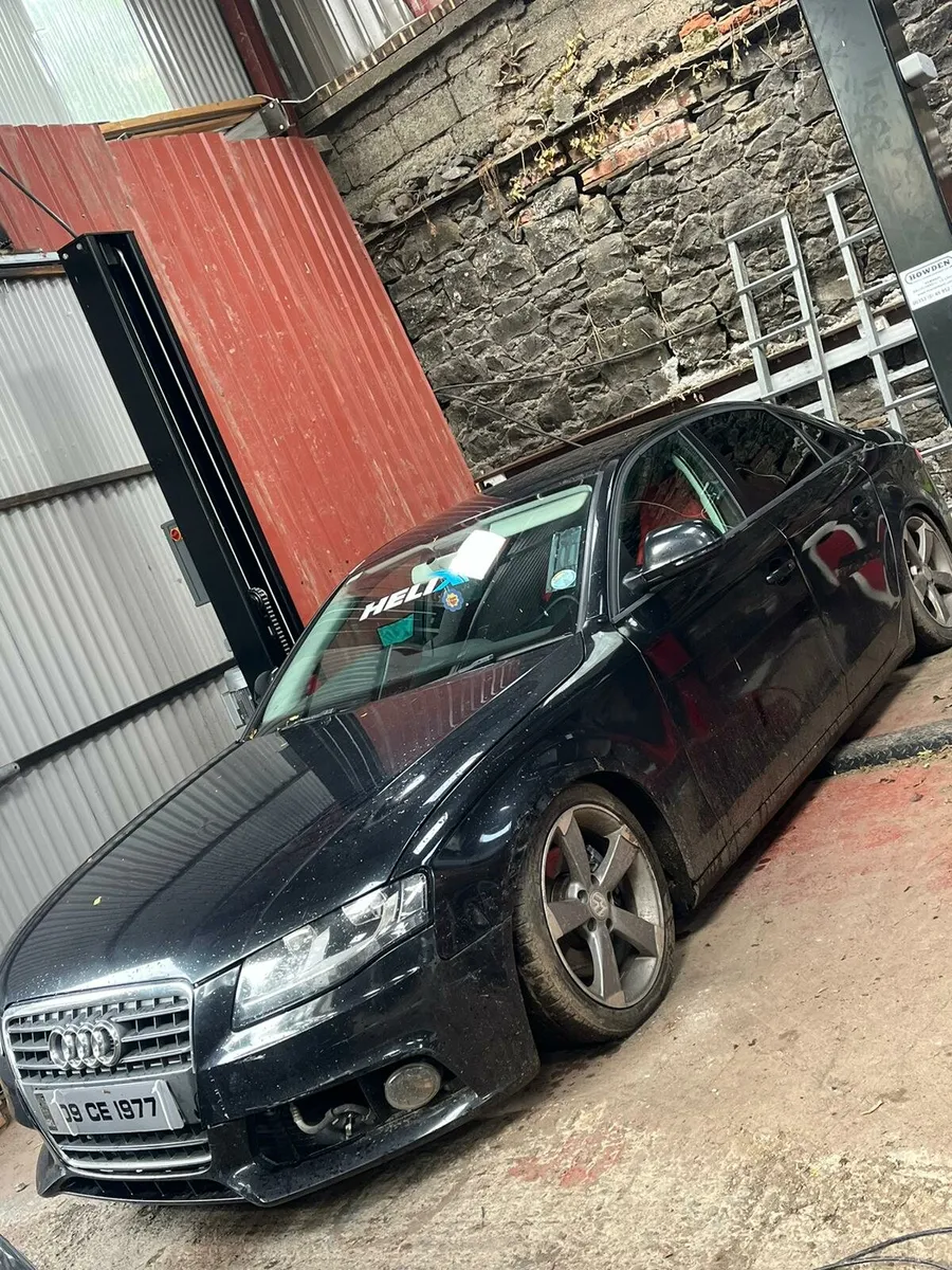 Audi a4 b8 2lt black 09
