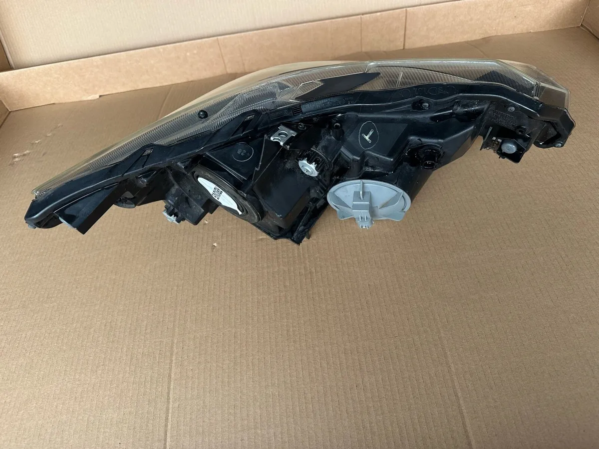 Honda Insight 2011-17 headlamp left - Image 2