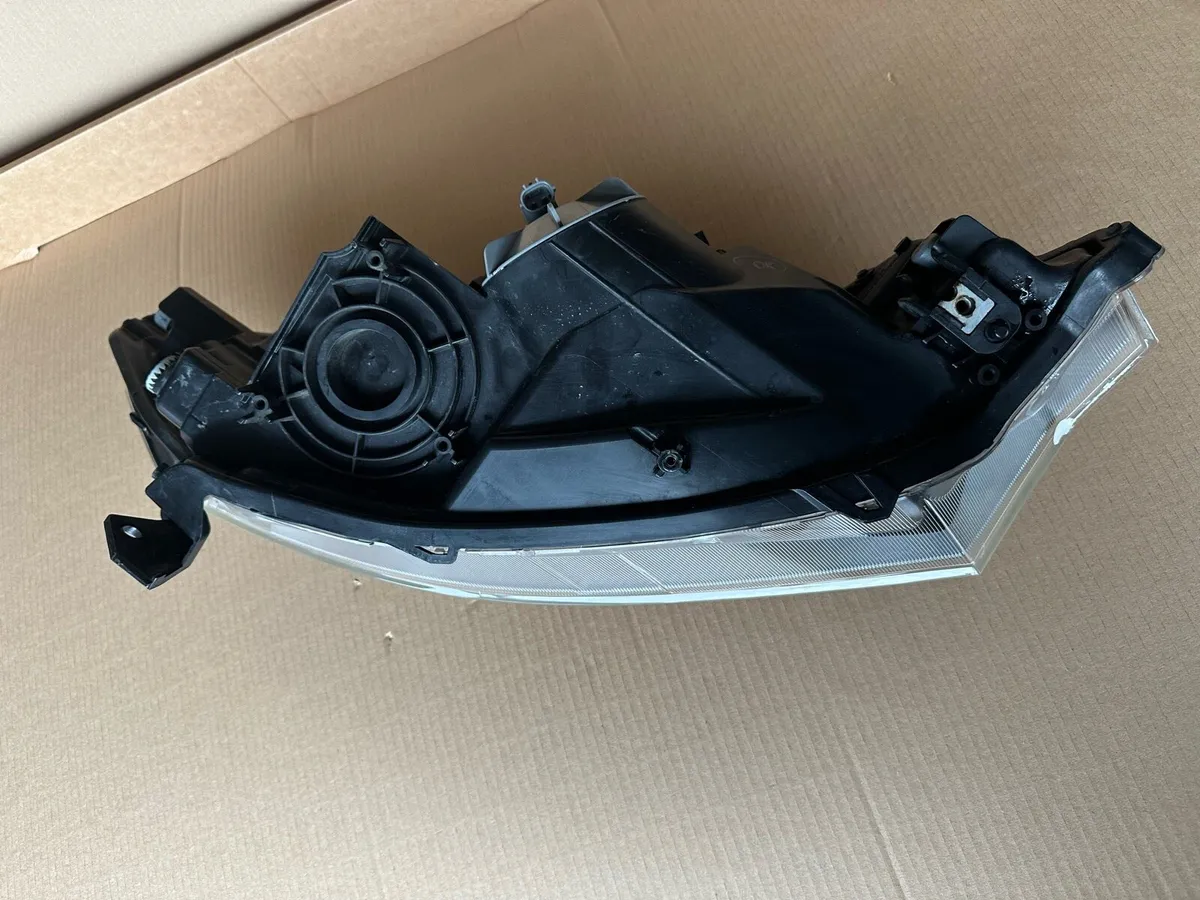 Honda Insight 2011-17 headlamp left - Image 3