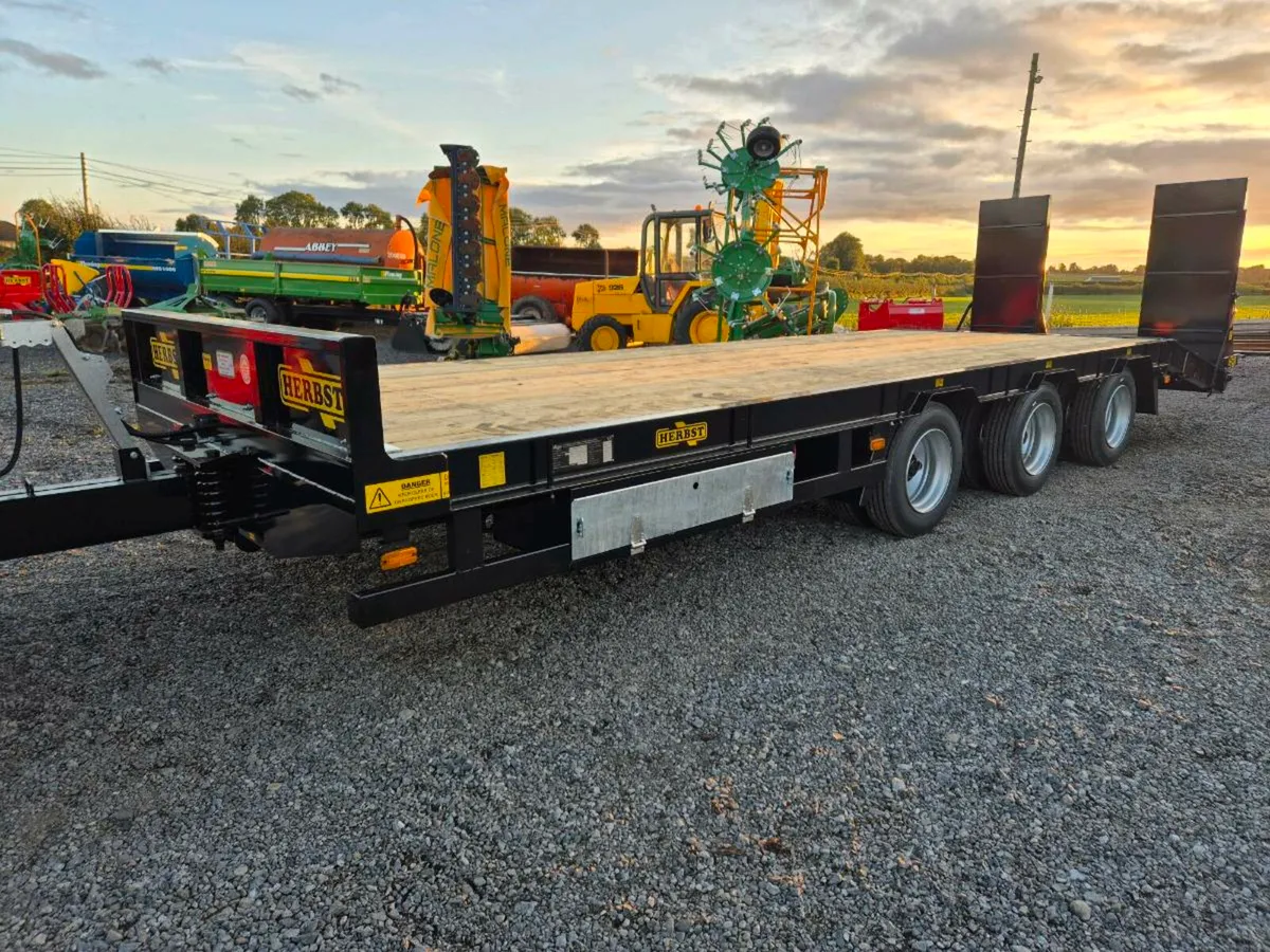 Herbst lowloaders - Image 1
