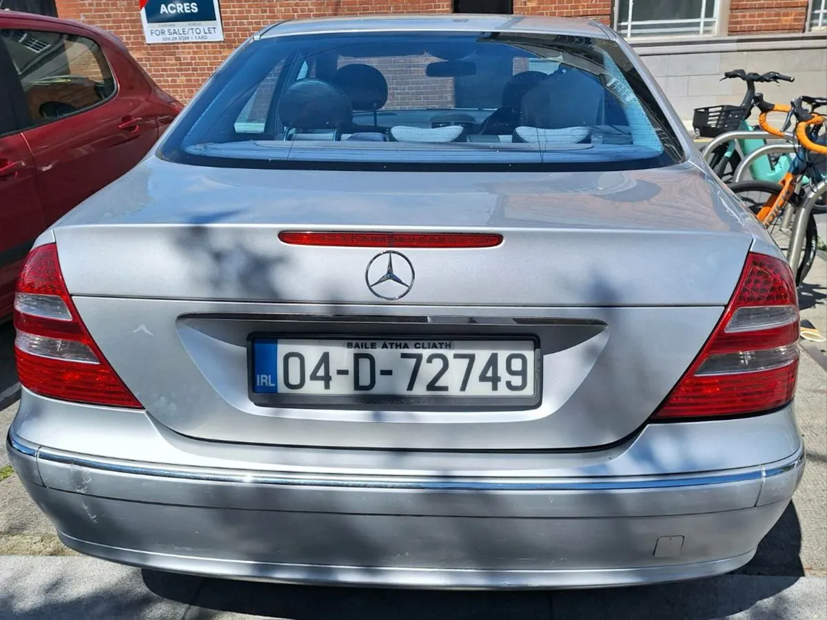 Mercedes Benz E240 v6 For Sale. NCT till 09/ 6 - Image 4