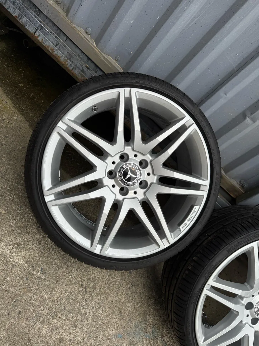 19” Mercedes Amg genuine - Image 2