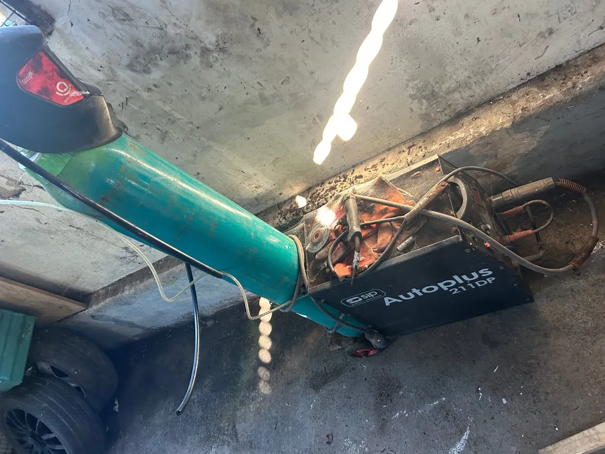 SIP 211D mig welder - Image 3