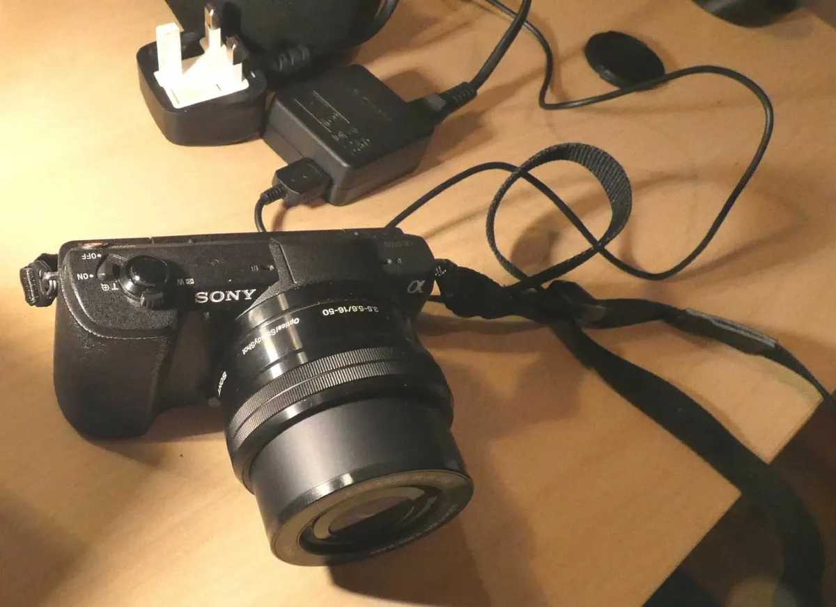 Sony Alpha a5100 Mirrorless Digital Camera - Image 3