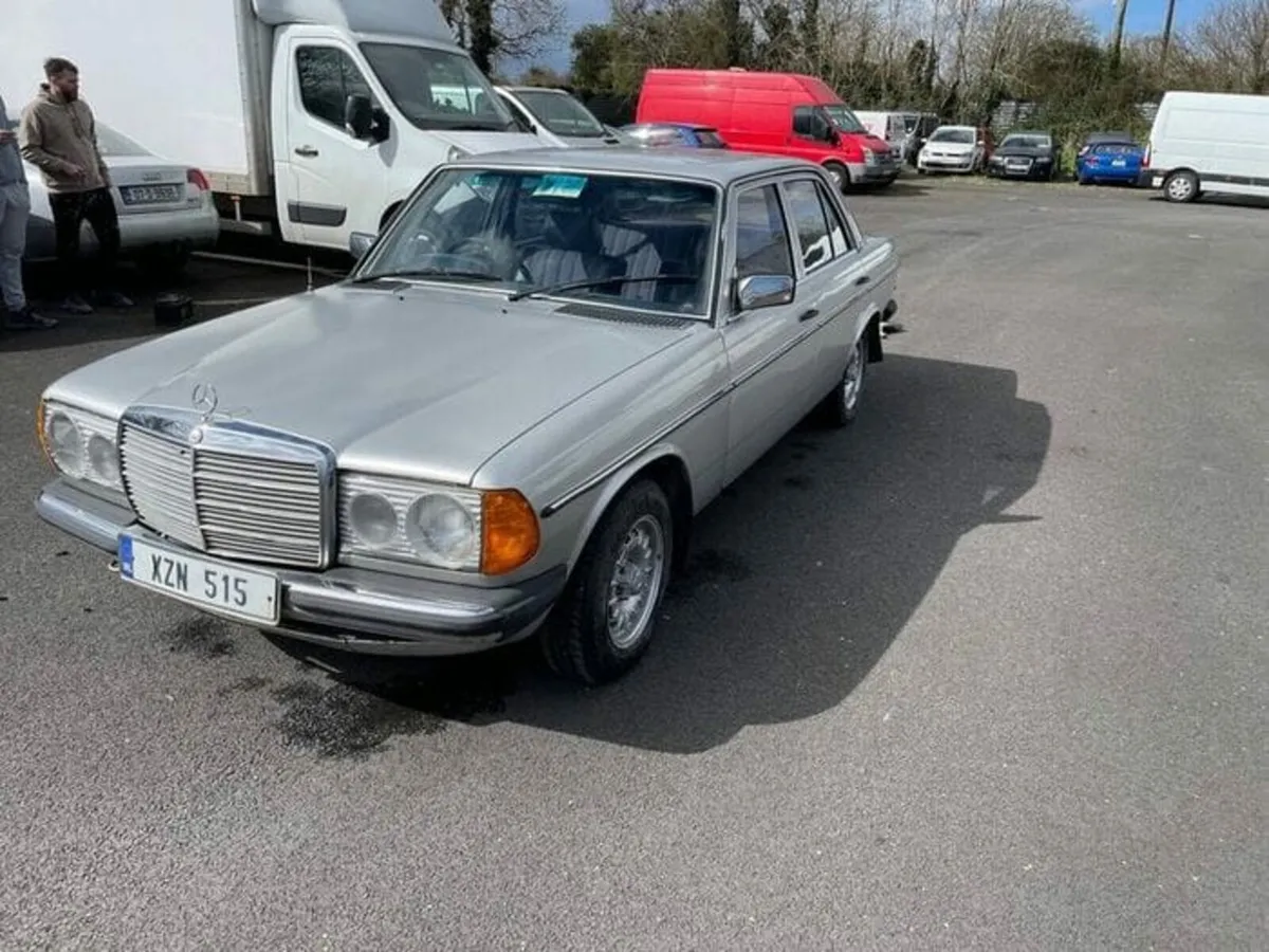 Mercedes Benz W123 ECLASS - Image 1