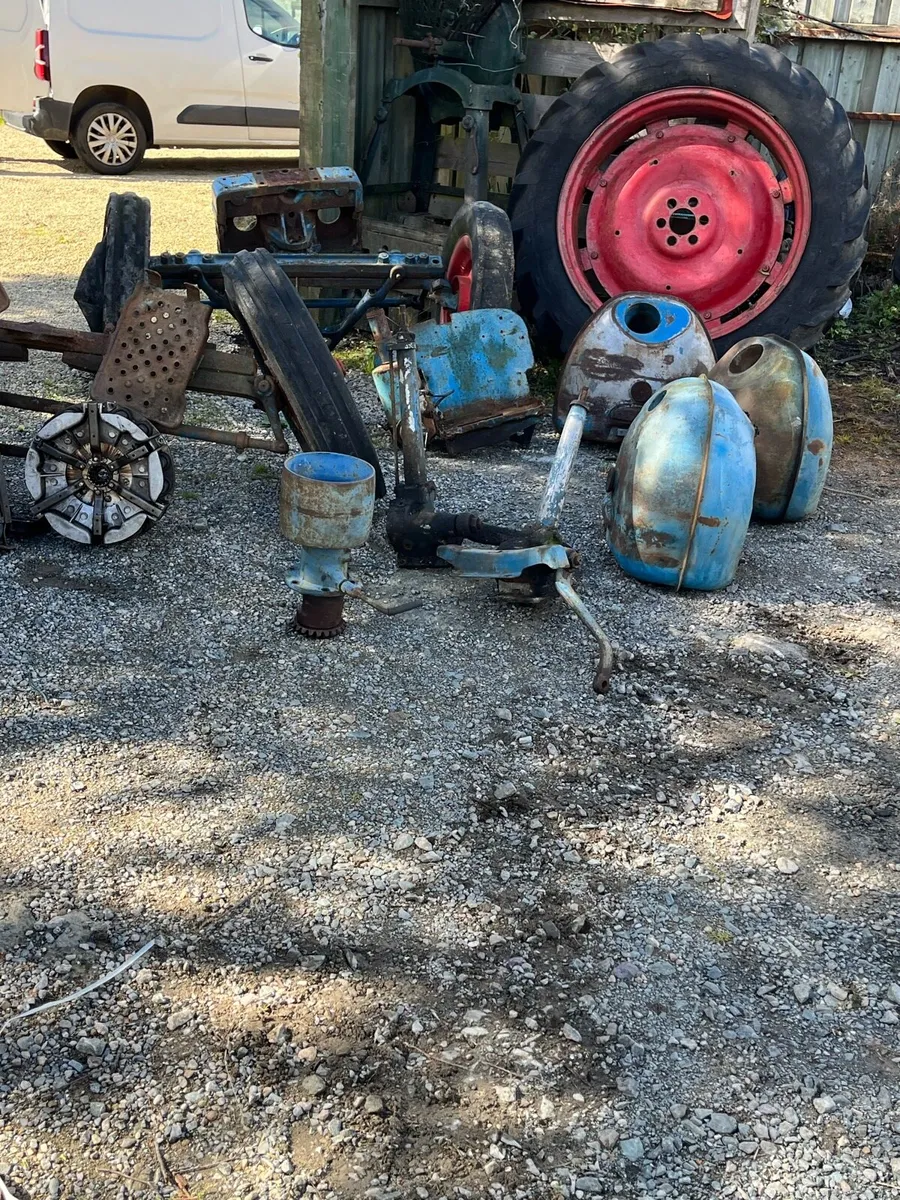 Ford Major tractor parts - Image 2