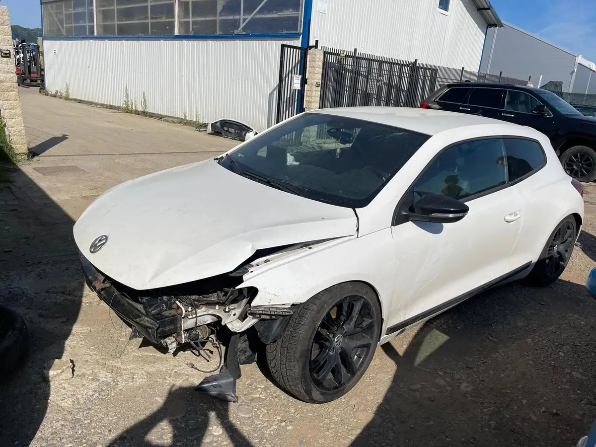 14 Corsa, 10 Mini, 10 Scirocco breaking - Image 3