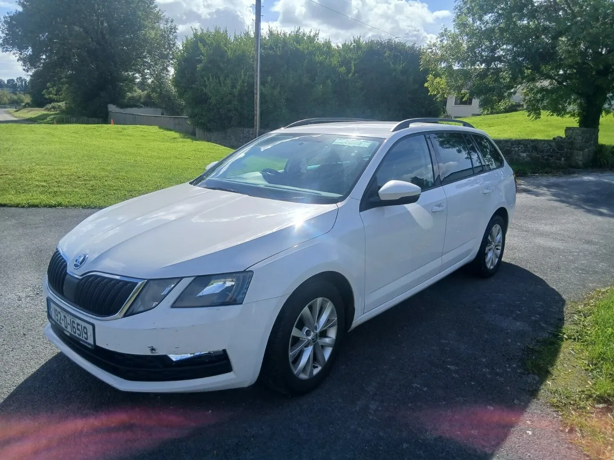 2019 skoda octavia - Image 2
