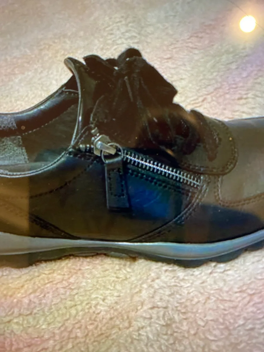 Gabour rolling stone black trainers - Image 2