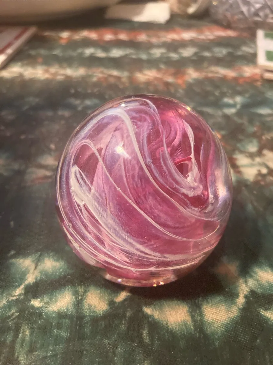 Kerry glass Irish made paper weight free postage - Image 1