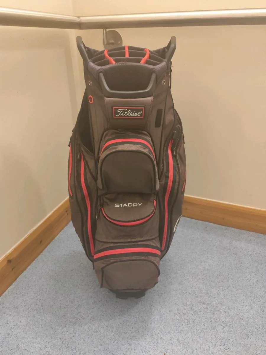Titleist Stadry Cart Bag - Image 1