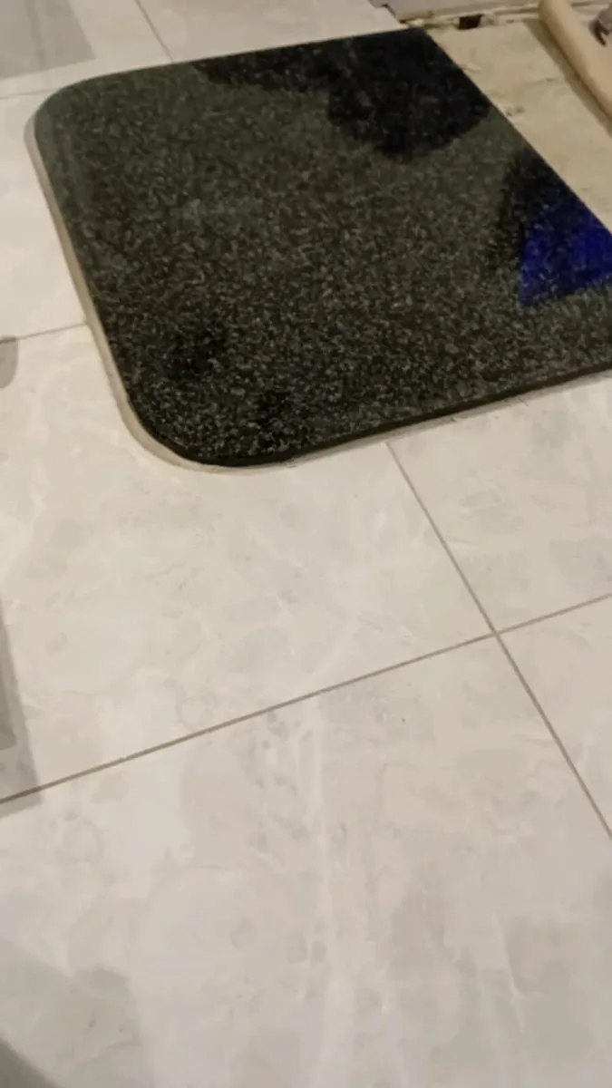 Black granite slab for sale - Image 1