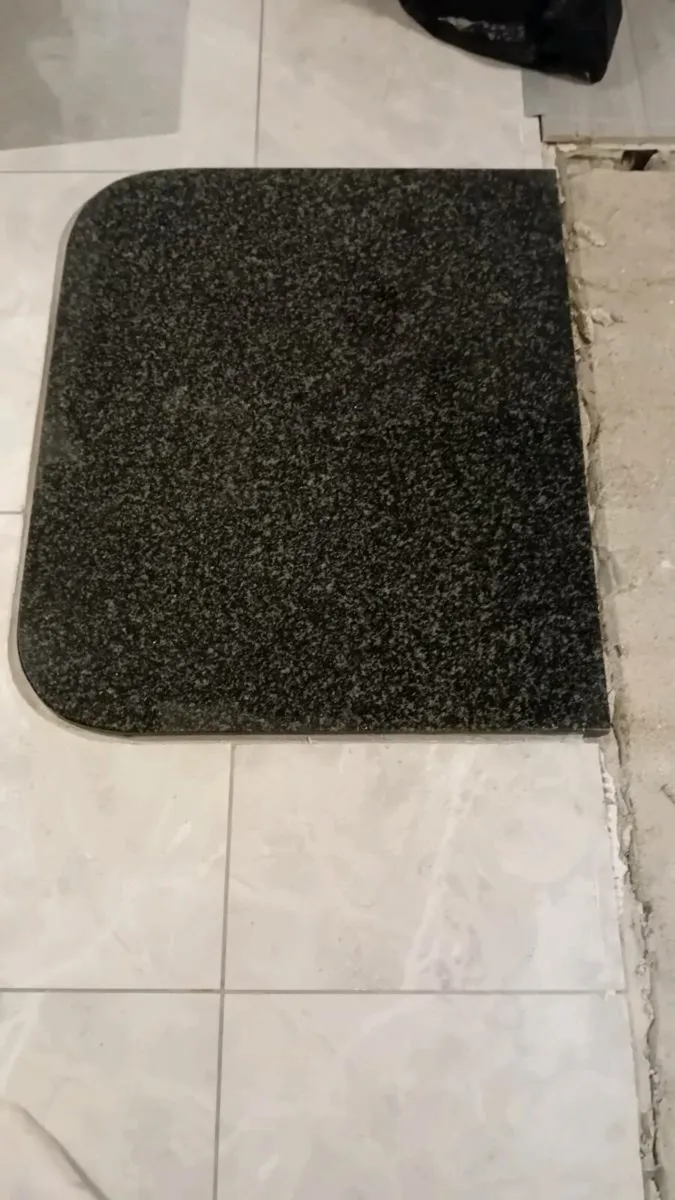 Black granite slab for sale - Image 2