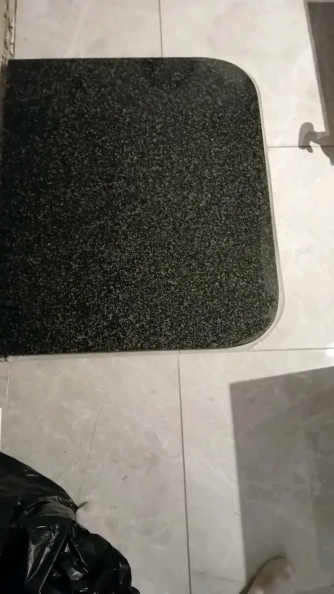 Black granite slab for sale - Image 3