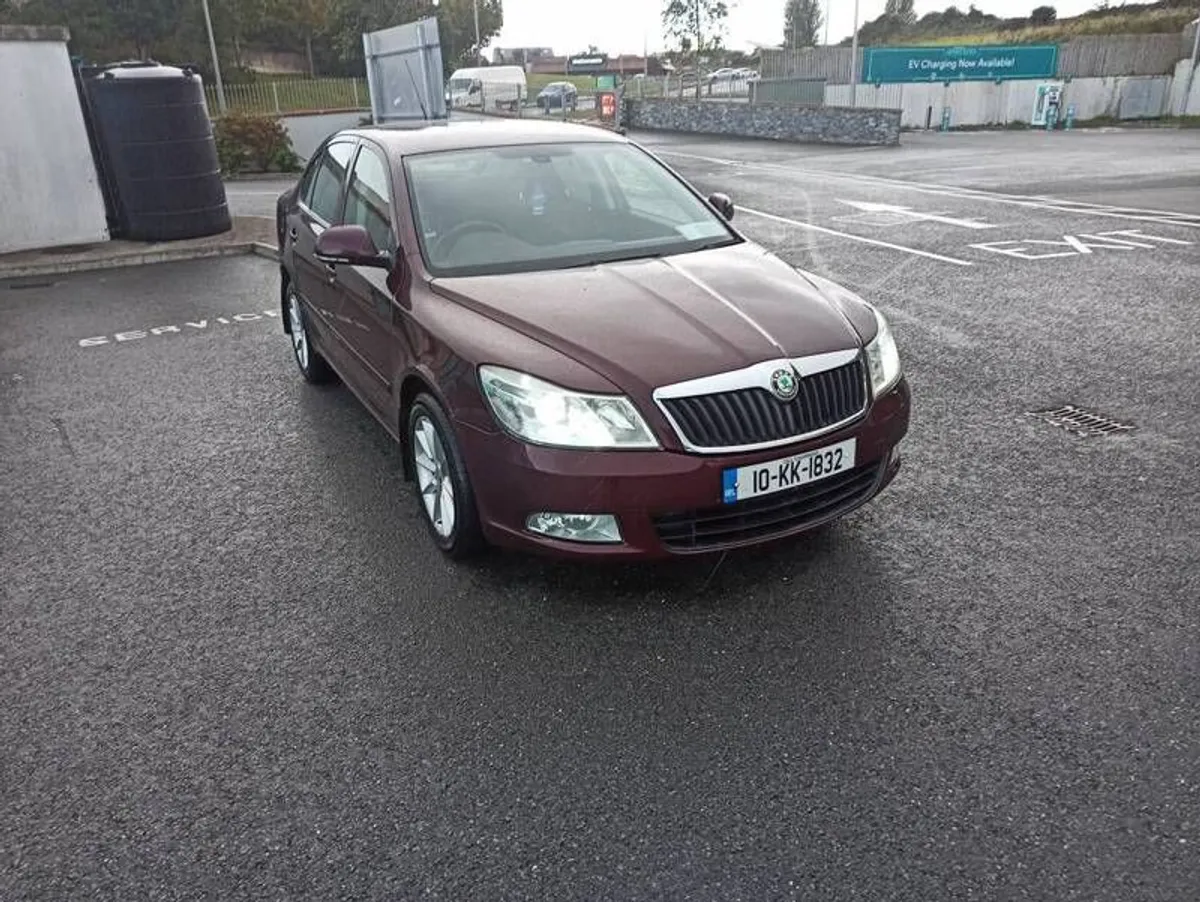 2010 Skoda Octavia - Image 1