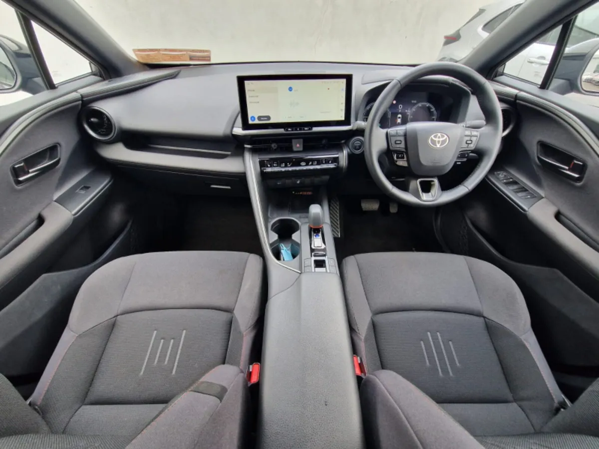 Toyota C-HR 2.0 Phev Sport 5DR - Image 4