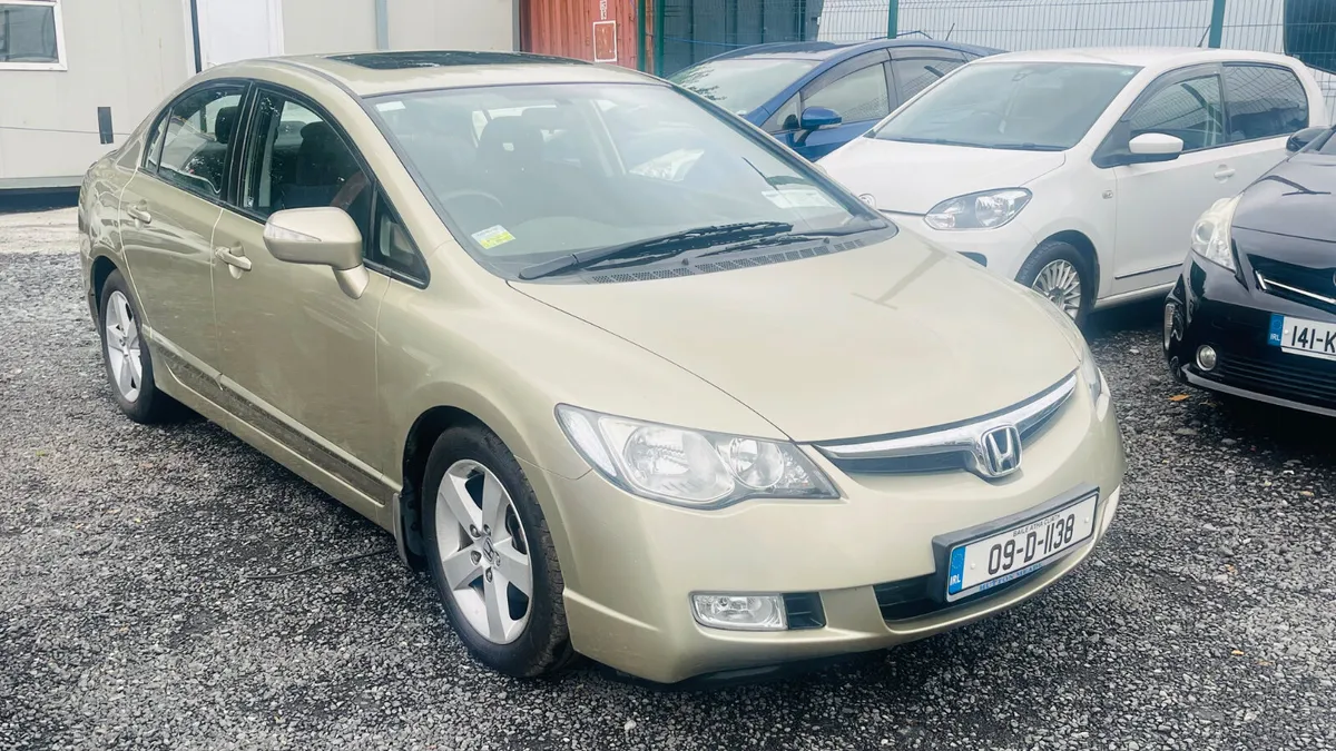 Honda Civic 2009 Low Mileage - Image 2