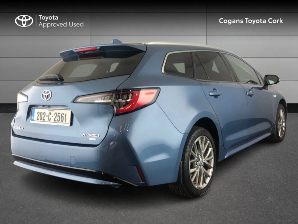 Toyota Corolla COROLLA HYBRID SOL T/S - Image 2