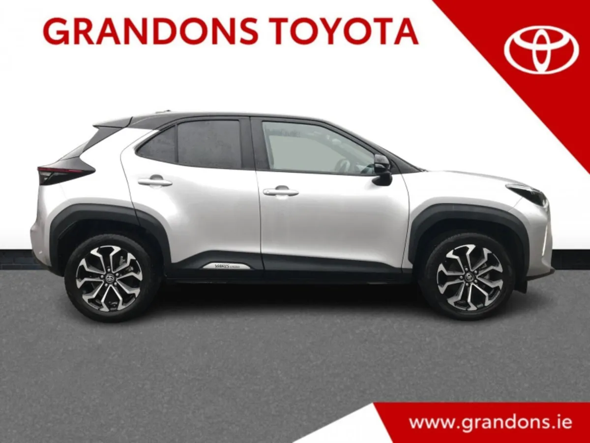 Toyota Yaris Cross LUNA SPORT - GRANDONS - Image 3