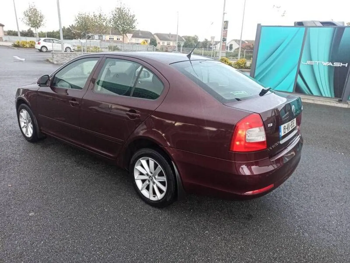 2010 Skoda Octavia - Image 3