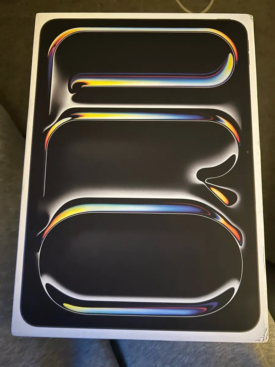 (New) iPad Pro 11” 256GB (2024) M4 w/ Cellular - Image 1