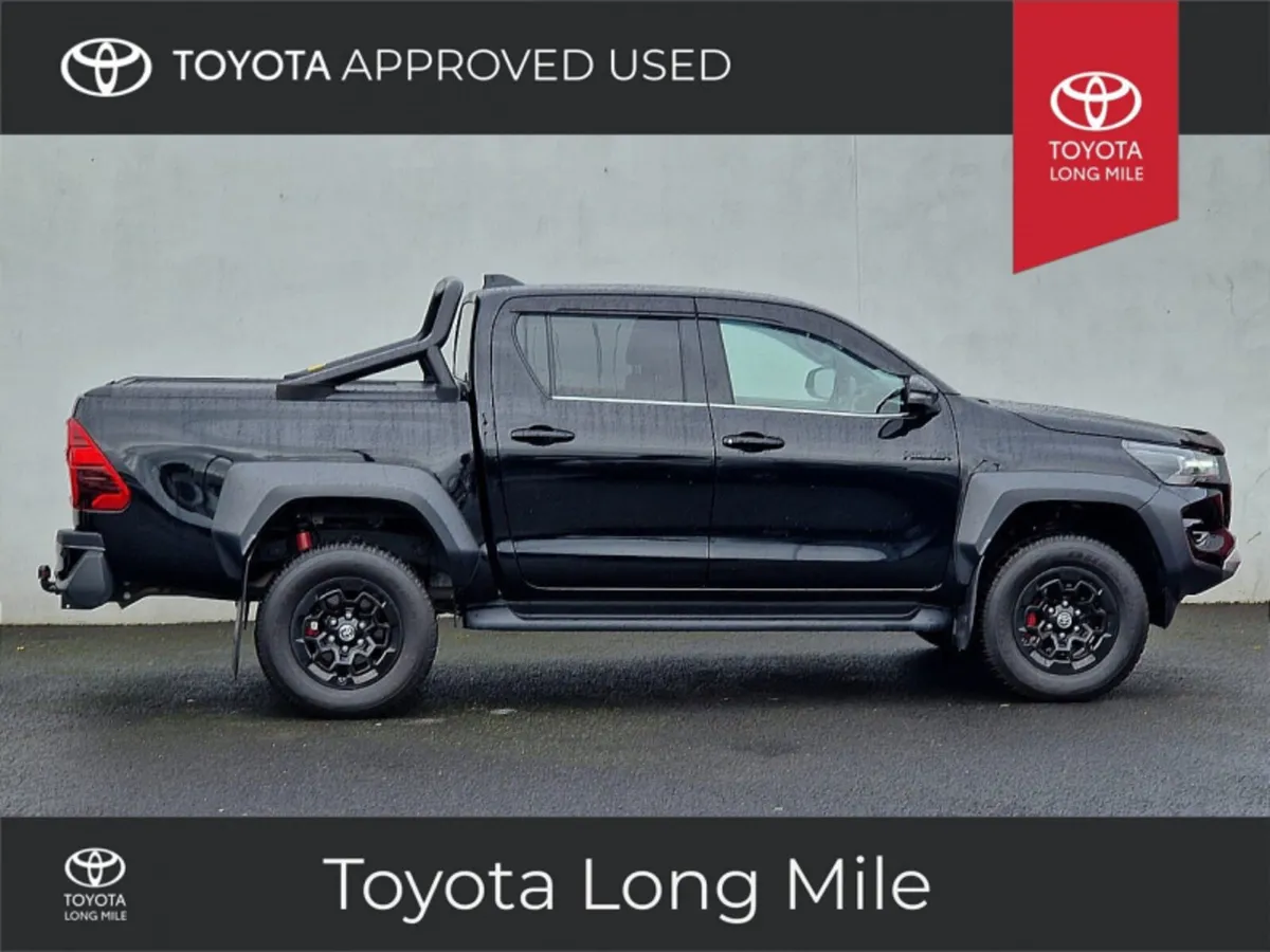 Toyota Hilux 2.8 GR Sport II 5dr - Image 4